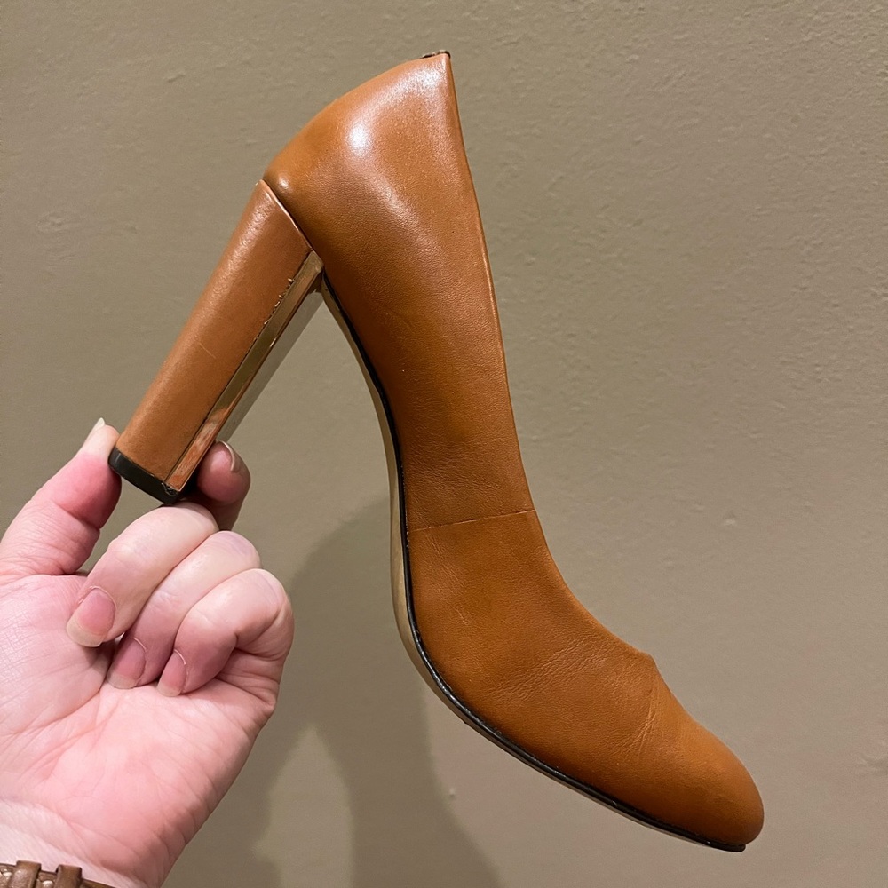 Cognac & gold block heels size 6.5